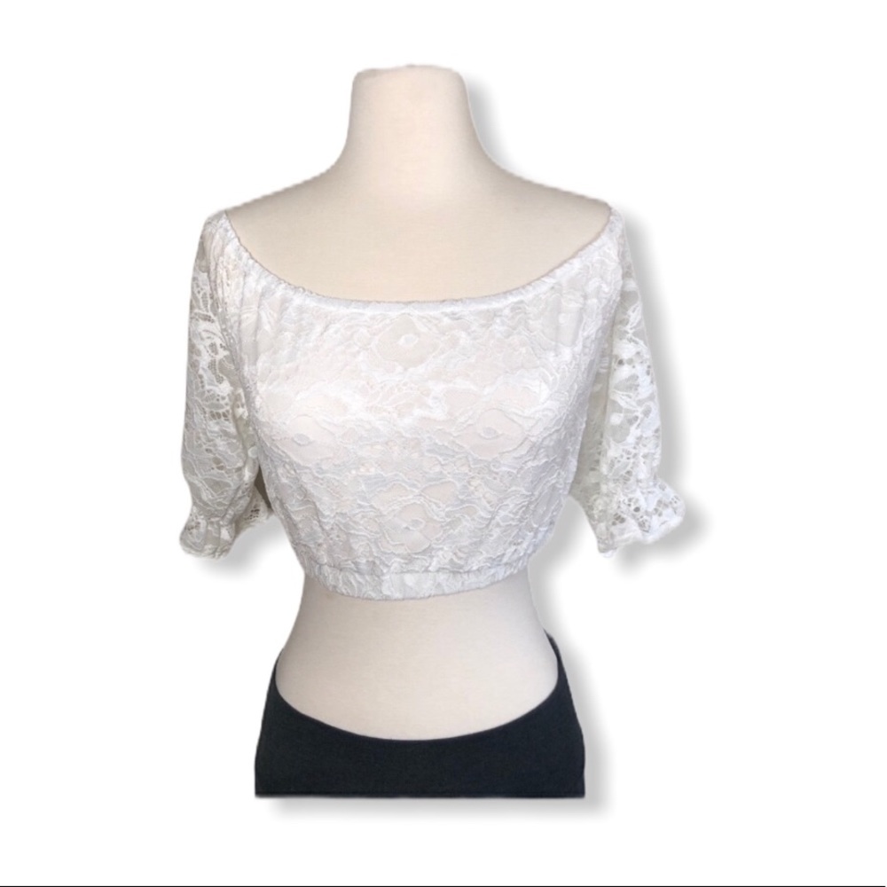RCR lace patterned crop